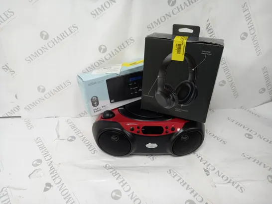 APPROXIMATELY 20 ASSORTED ITEMS TO INCLUDE DAB RADIO, WIRELESS HEADPHONES, POLAROID BLUETOOTH CD BOOMBOX ETC. 