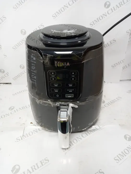 BOXED NINJA AIR FRYER 3.8L AF100UK