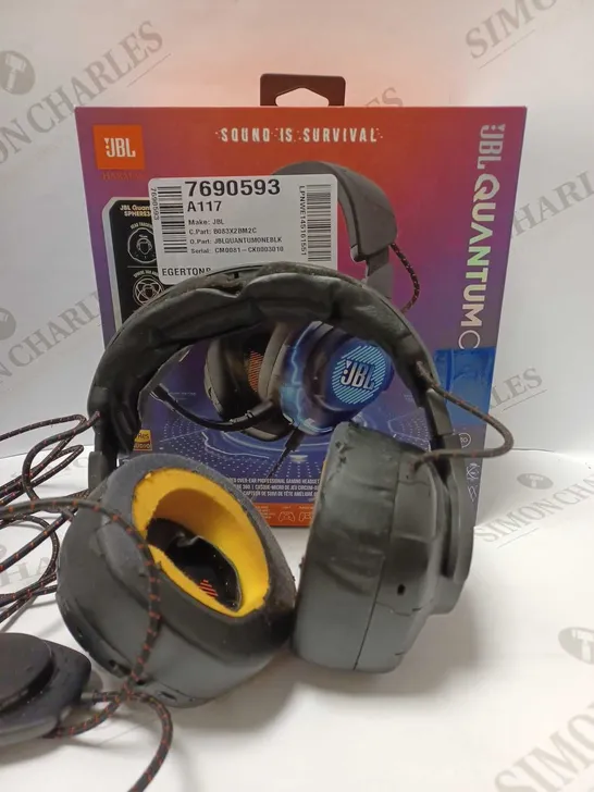 JBL QUANTUM ONE OVER-EAR WIRED PROFESSIONAL GAMING HEADSET