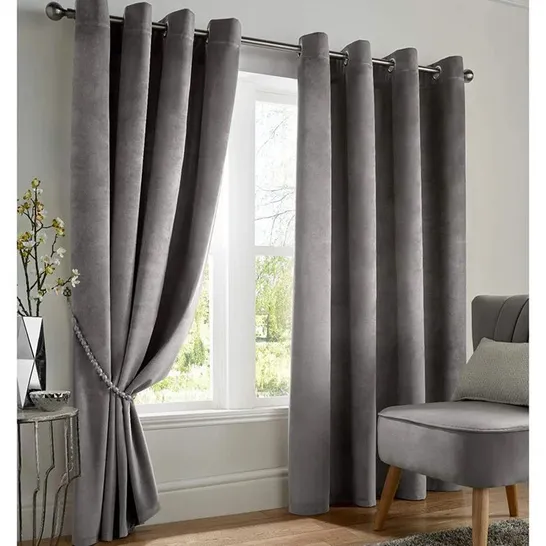 LIEV POLYESTER EYELET ROOM DARKENING THERMAL CURTAINS 