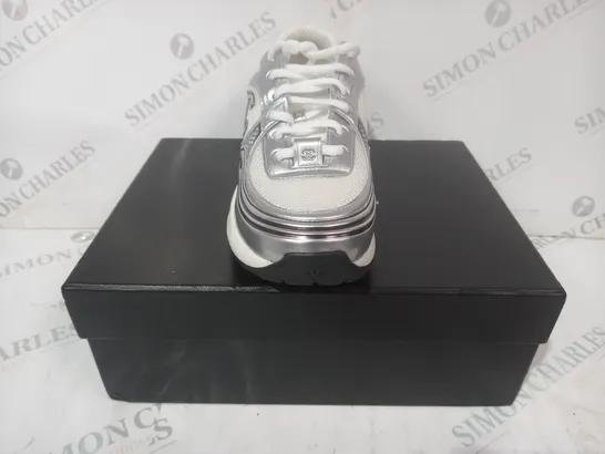 BOXED PAIR OF CHANEL SHOES IN WHITE/BLACK/METALLIC SILVER EU SIZE 39