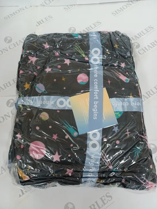 THE OODIE HOODED FLEECE LINED GALAXY BLANKET IN BLACK 