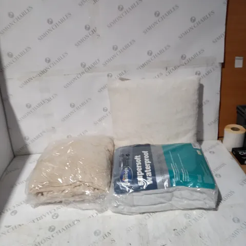 BOX OF ASSORTED HOUSEHOLD ITEMS TO INCLUDE PILLOWS, BLANKETS, BEDDING ETC 
