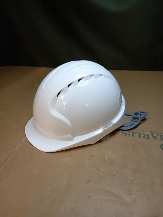 JSP MID PEAK VENTED WHITE SAFETY HELMET 