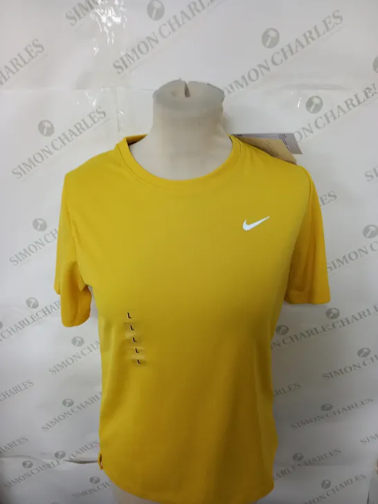 NIKE LOGO DRI-FIT RUNNING T-SHIRT SIZE L 