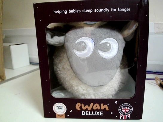 EWAN DELUXE SHEEP SLEEPING BABY AID