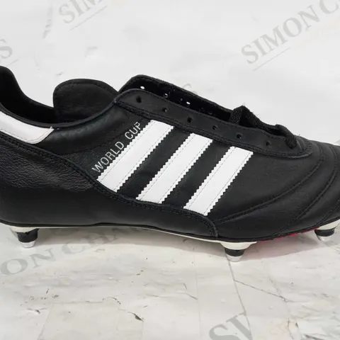 BOXED PAIR OF ADIDAS WORLD CUP FOOTBALL BOOTS IN BLACK/WHITE UK SIZE 9