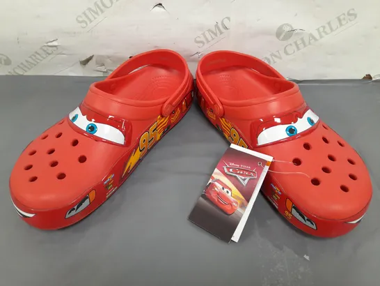 PAIR OF CROCS LIGHTNING MCQUEEN CLOGS IN RED UK SIZE M9/W10