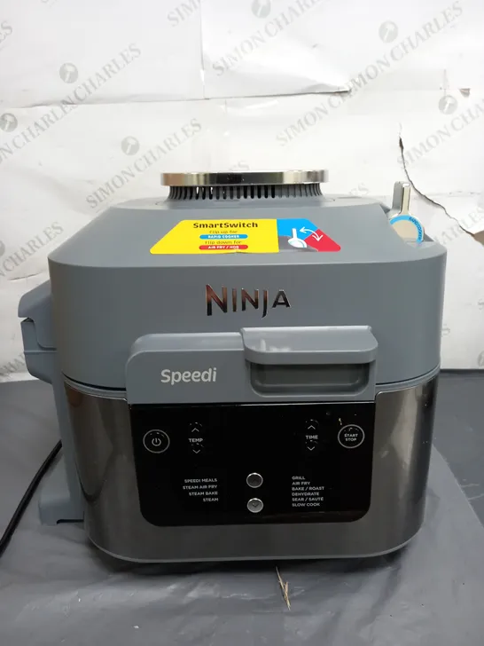 BOXED NINJA SPEEDI 10-IN-1 RAPID COOKER AND AIR FRYER