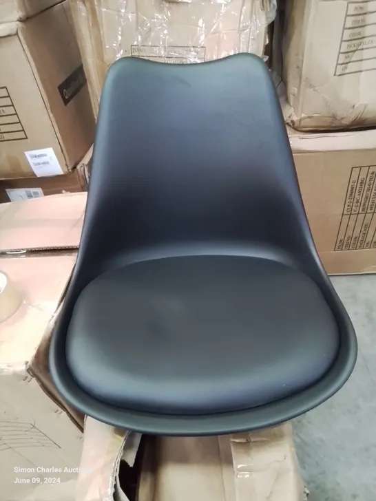 A BOXED BLACK UPHOLSTERED OFFICE CHAIR 