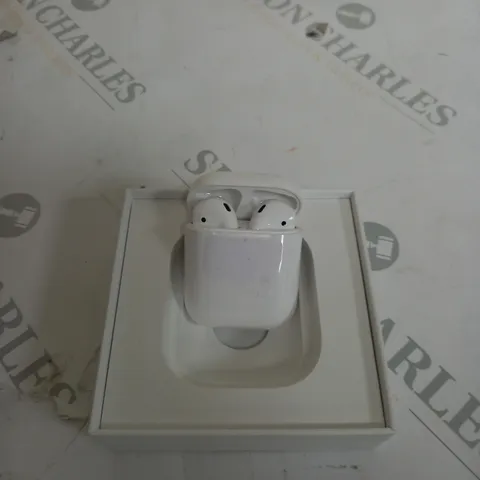 BOXED APPLE AIRPODS FIRST GENERATION 