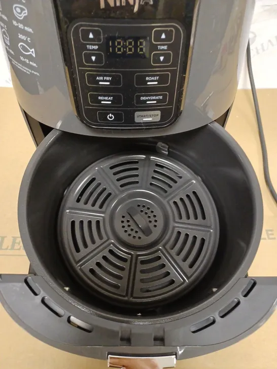 NINJA 3.8L AIR FRYER 