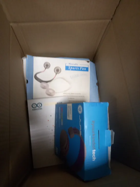 BOX OF APPROXIMATELY 5 ITEMS TO INCLUDE SPORTS FAN, WIRELESS HEADPHONES, FIRE ALARM ETC