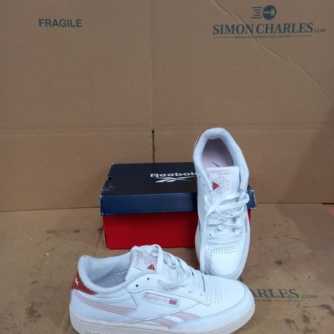 BOXED PAIR OF REBEBOK WHITE/PINK TRAINERS SIZE 6