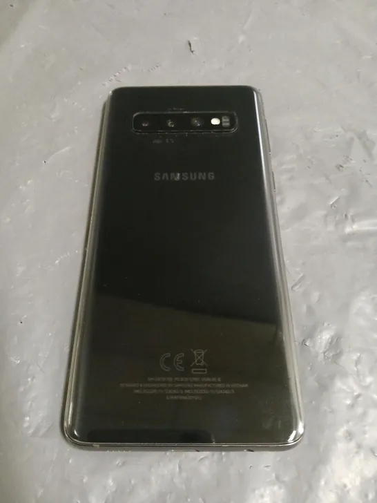 UNBOXED SAMSUNG GALAXY S10 MOBILE PHONE 