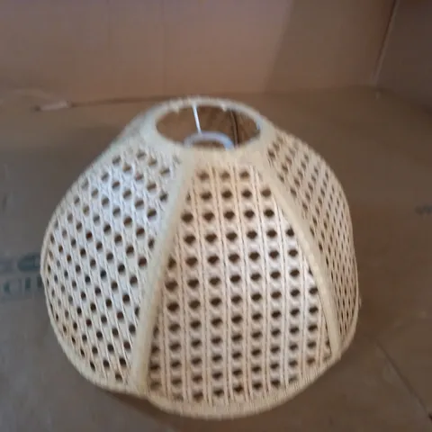 WICKER STYLE LAMP SHADE