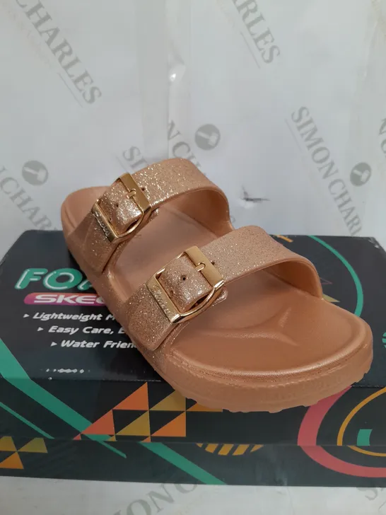 PAIR OF SKECHERS OPEN TOE SANDALS IN ROSE GOLD COLOUR SIZE 6