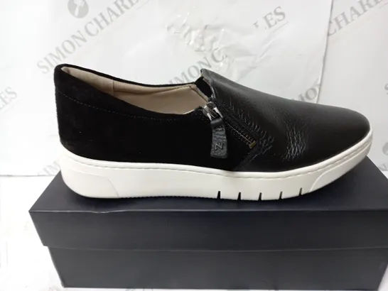 BOXED PAIR OF NATURALIZER PLATFORM SLIP ON SHOES BLACK - SIZE 6