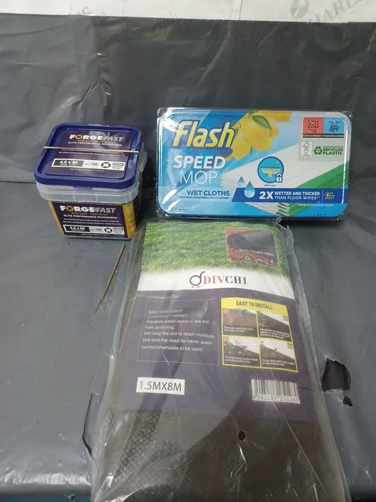 LARGE BOX OF APPROXIMATELY 20 ASSORTED HOUSEHOLD ITEMS TO INCLUDE: FLASH SPEED MOP CLOTHS, WEED CONTROL FABRIC, AND SCREWS