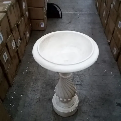 BOXED BIRD BATH