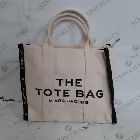 THE TOTE BAG MARC JACOBS IN CREAM 