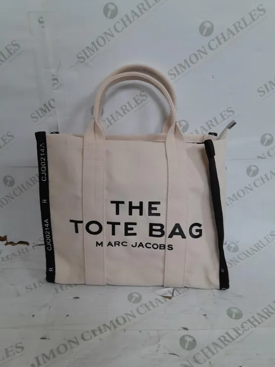 THE TOTE BAG MARC JACOBS IN CREAM 