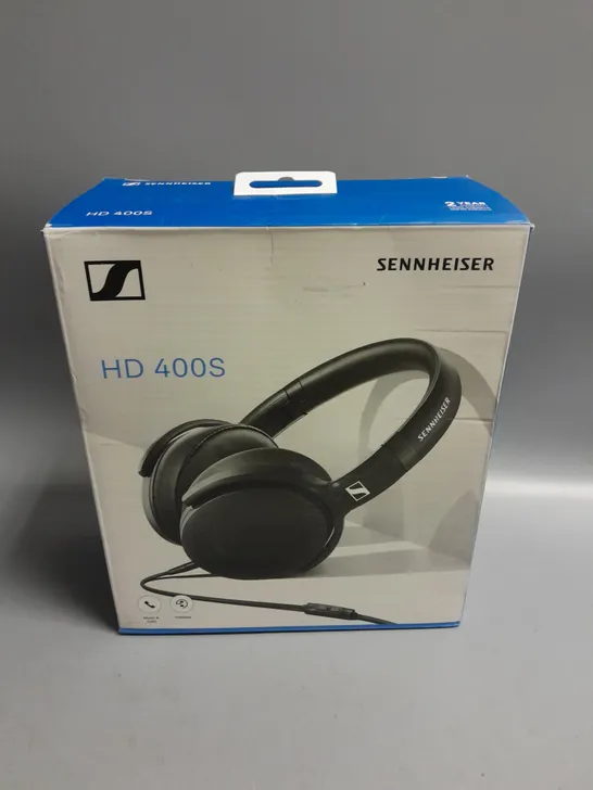 BOXED SENNHEISER HD 400S HEADPHONES