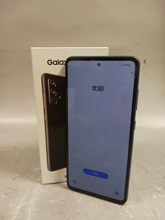 BOXED SAMSUNG GALAXY A52 SMARTPHONE 