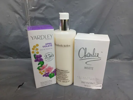 APPROXIMATELY 14 ASSORTED HEALTH & BEAUTY ITEMS TO INCLUDE YARDLEY APRIL VOILETS EAU DE TOILETTE (125ml), ELIZABETH ARDEN BODY CARE FORMULA (300ml), REVLON CHARLIE WHITE EAU DE TOILETTE (100ml), ETC