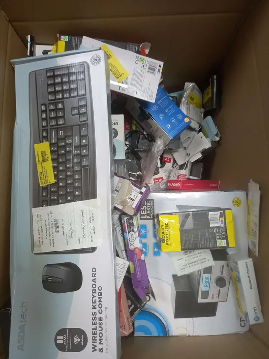 BOX OF ASSORTED ELECTRICAL ITEMS TOO INCLUDE EARPHONES SPEAKERS AND REMOTES 