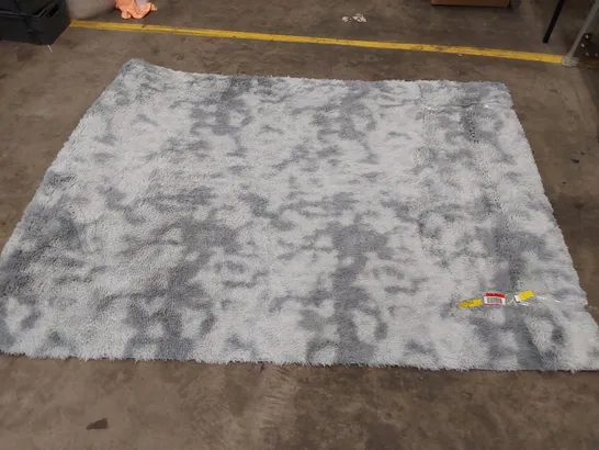 CHALANDRA SHAGGY GREY RUG // 160 X 230CM