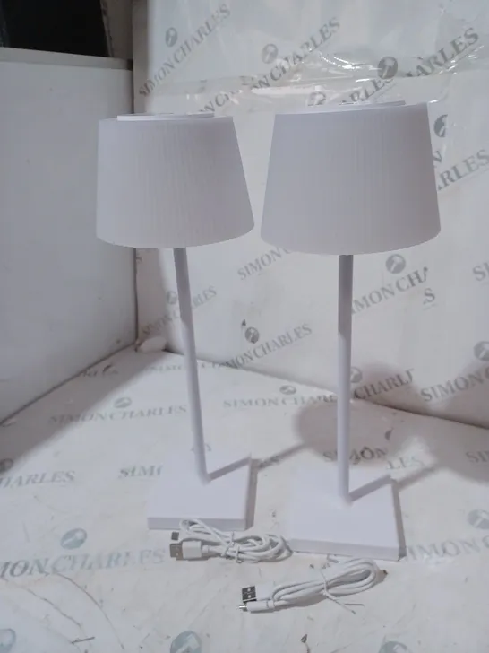 SE TO 2 WHITEW TABLE LAMPS WITH TOUCH ACTIVATION