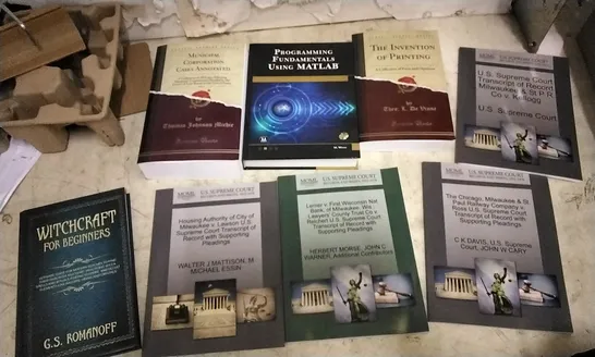 BOX OF APPROXIMATELY 20 ASSORTED BOOKS INCLUDING LAW, PROGRAMMING AND GUIDES