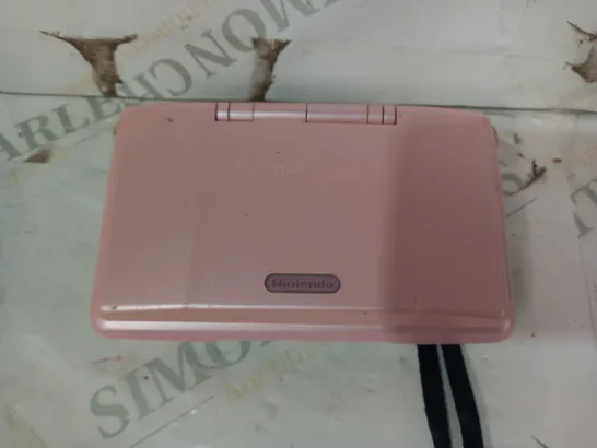 NINTENDO DS NTR-001 HANDHELD GAMES CONSOLE IN PINK