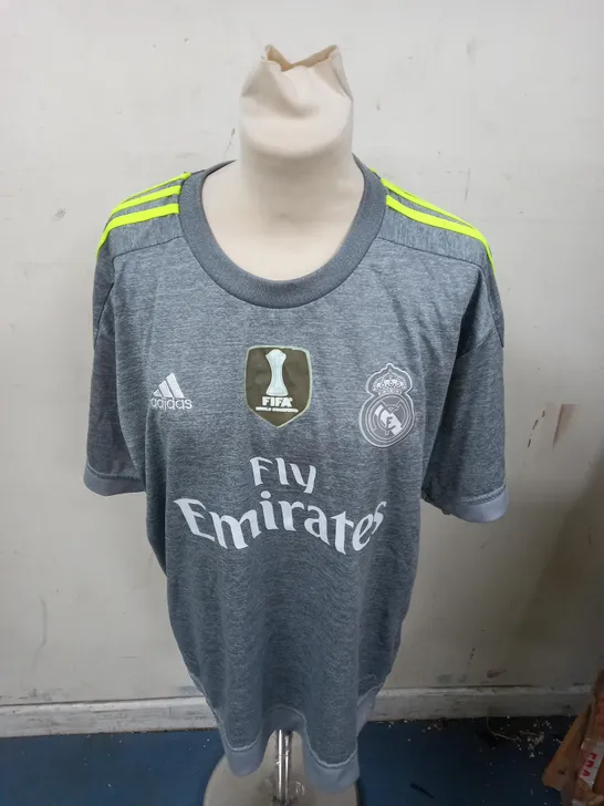 REAL MADRID PERSONALISED FOOTBALL SHIRT - RONALDO - XXL