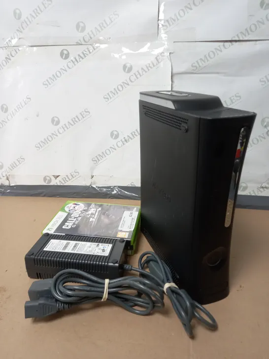 BOXED XBOX 360 WITH POWER PLUGS AND 3 GAMES 