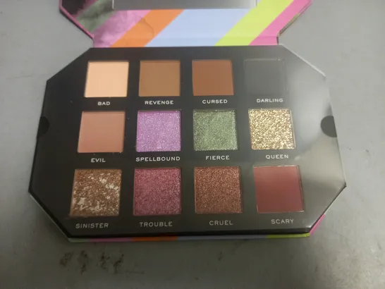 DISNEY VILLAINS EYESHADOW PALETTE