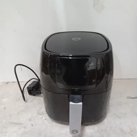 BOXED MASTERCHEF 4.5L DIGITAL AIR FRYER 