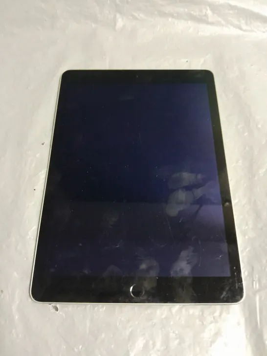 UNBOXED APPLE IPAD AIR 2 IN SPACE GREY - A1566