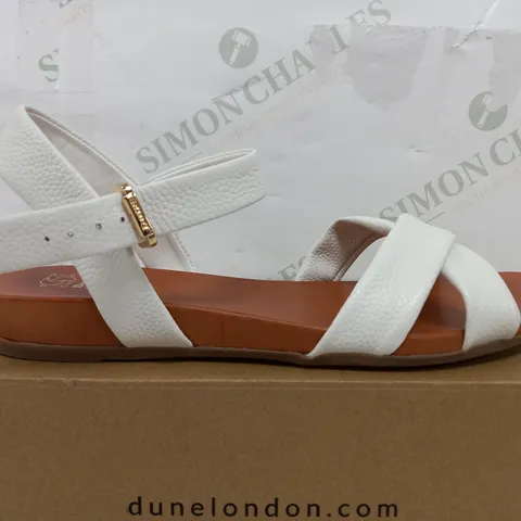BOXED PAIR OF DUNE LONDON CROSS STRAP COMFORT WHITE LEATHER SANDALS - UK 7