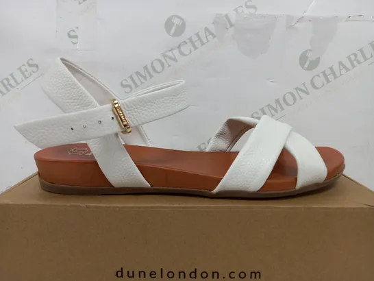 BOXED PAIR OF DUNE LONDON CROSS STRAP COMFORT WHITE LEATHER SANDALS - UK 7