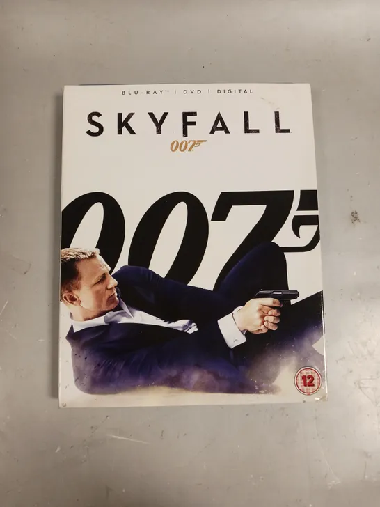 SKYFALL TRIPLE EDITION BLU-RAY 