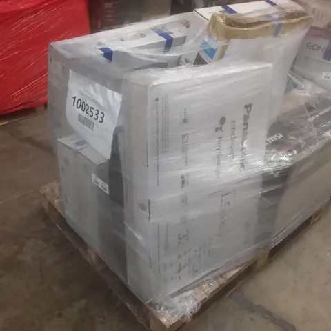 PALLET OF APPROXIMATELY 16 ASSORTED MONITORS TO INCLUDE 