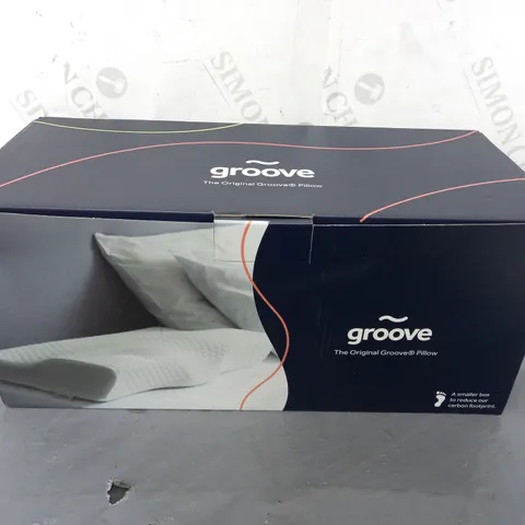 BOXED THE ORIGINAL GROOEVE PILLOW IN STARD SIZE WHITE