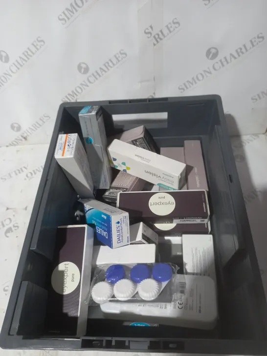 BOX OF APPROXIMATELY 20 ASSORTED CONTACT LENSES AND EYE TREATMENT TO INCLUDE EASY VISION, EYE EXPERT AND ACUVUE