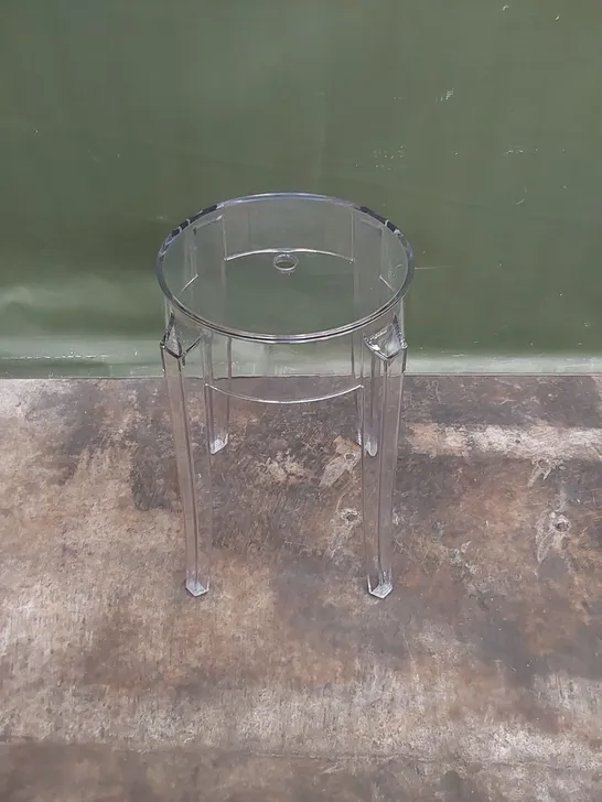 DESIGNER CLEAR PLASTIC INDOOR/OUTDOOR SIDE TABLE 