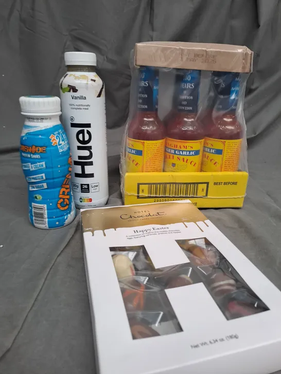 BOX OF APPROXIMATELY 10 ITEMS TO INCLUDE LINGHAMS CHILI SAUCE, HUEL VANILLA, CHOCOLATE ETC