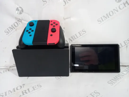 NINTENDO SWITCH GAMING CONSOLE 