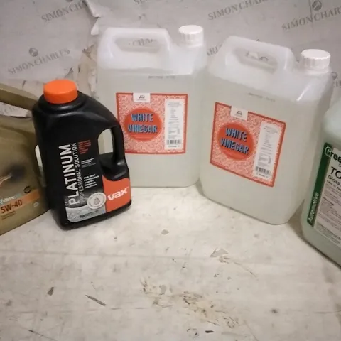 2 TOTES OF ASSORTED PRODUCTS INCLUDING MOTOR OIL, CARPET CLEANING SOLUTION, WHITE VINEGAR AND AUTOMOTIVE GLASS POLISH