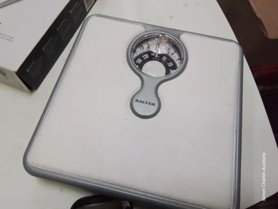 BOXED SALTER MECHANICAL PERSONAL SCALE WITH MAGNIFYING LENS